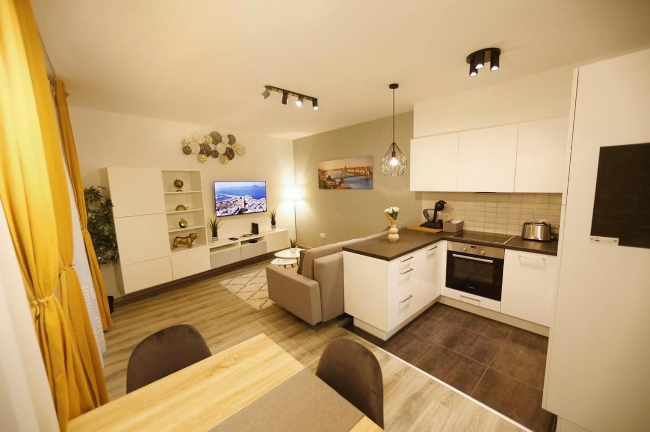 Budapest Flamingo Central Home Stay - Balcony, Ac, Downtown Exterior foto