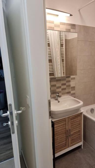 Budapest Flamingo Central Home Stay - Balcony, Ac, Downtown Exterior foto
